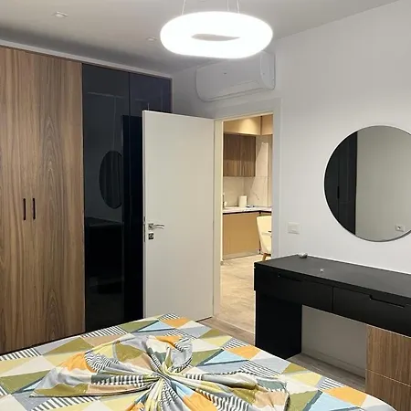 Henri Apartament Apartment