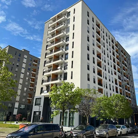 Henri Apartament *