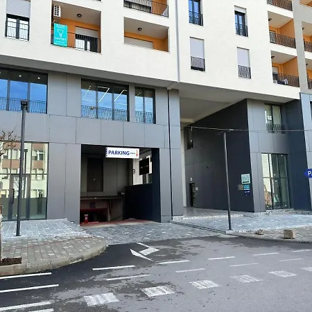 Henri Apartament Apartment *
